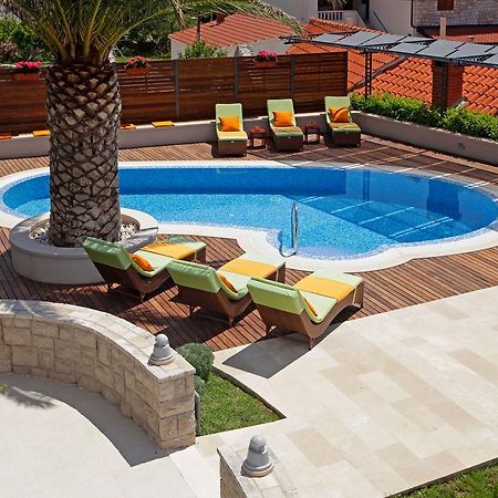 Apartments Diana - New Heated Pool Bol Kültér fotó