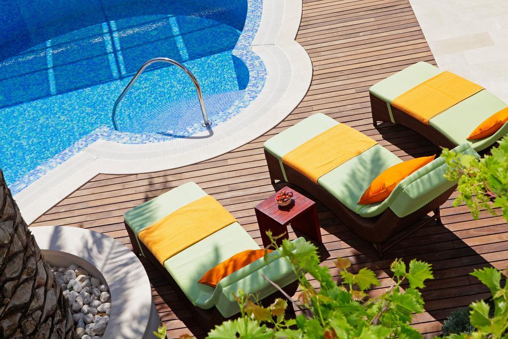 Apartments Diana - New Heated Pool Bol Kültér fotó